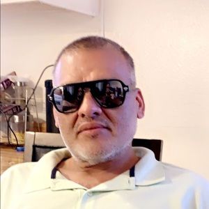 Meet your Posher, Adolfo